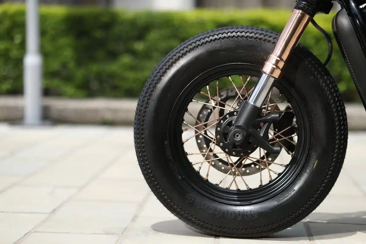 moto  pneus