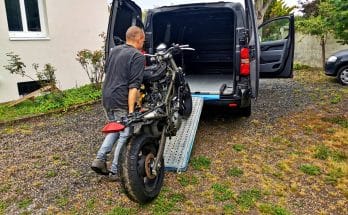 Transporter moto avec un camion de location