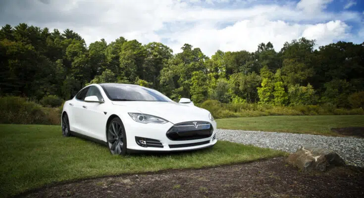 La location d’une Tesla en Suisse, c'est tout à fait possible